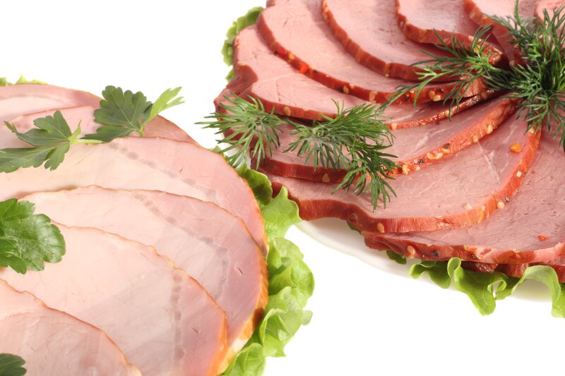 Sliced ham with herbs