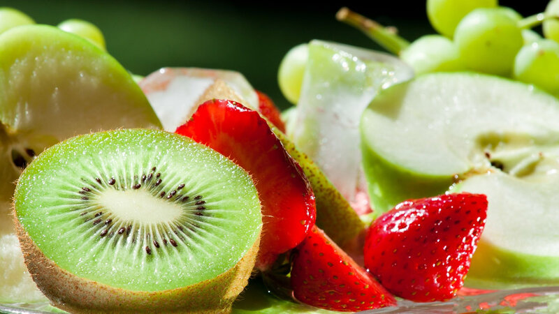Sliced Kiwi and Strawberries — Green