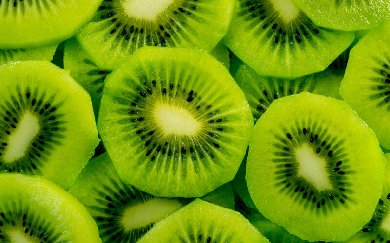 sliced kiwi fruit close-up