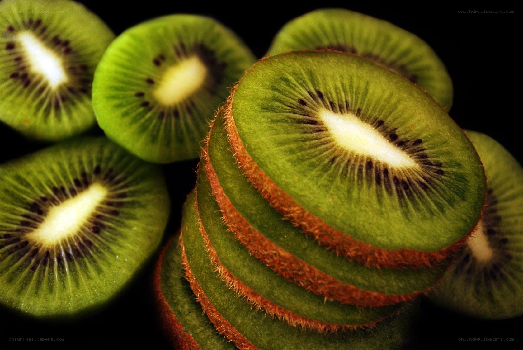 Sliced kiwi fruit close-up