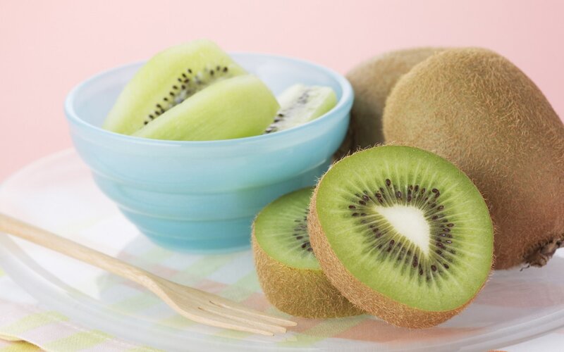 Sliced Kiwi Fruit — Green, Calm