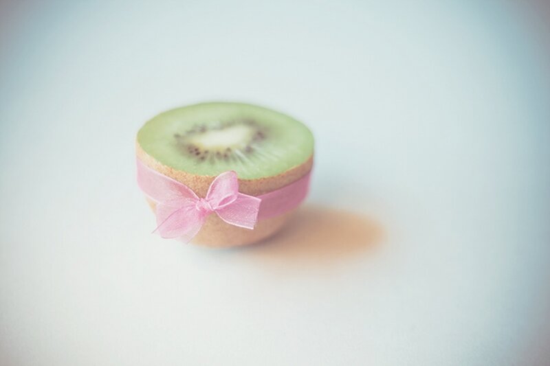 Sliced Kiwi with Ribbon