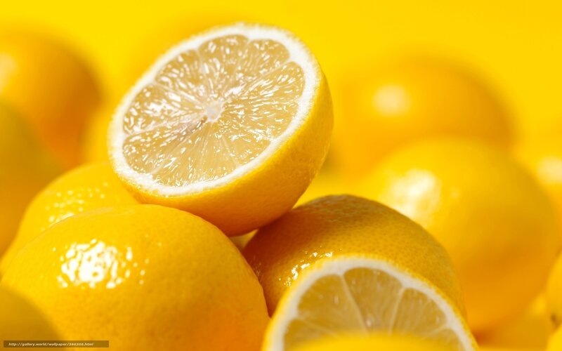Sliced Lemons in Pile — Yellow
