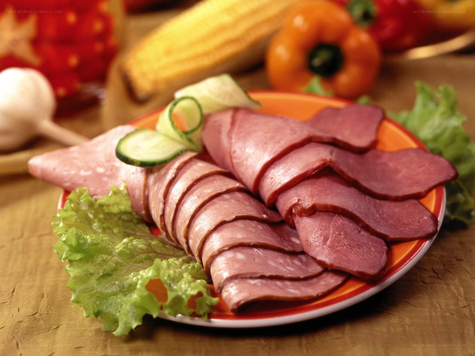 Sliced meats with vegetables