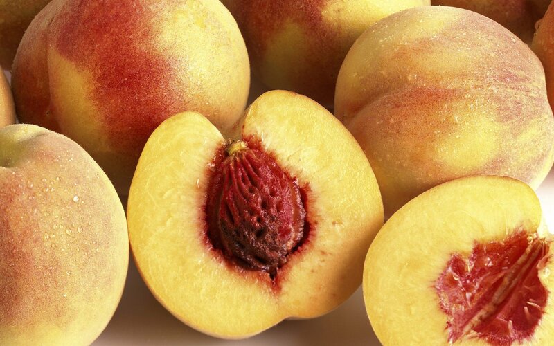 Sliced Peaches — Yellow