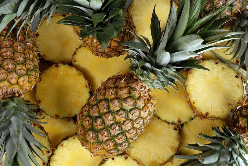 Sliced Pineapples — Yellow