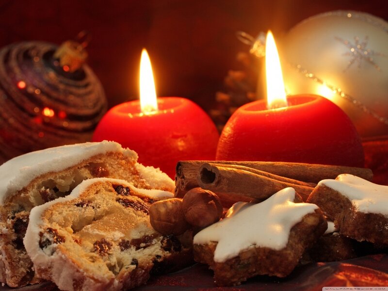 Sliced Stollen Cake — Red