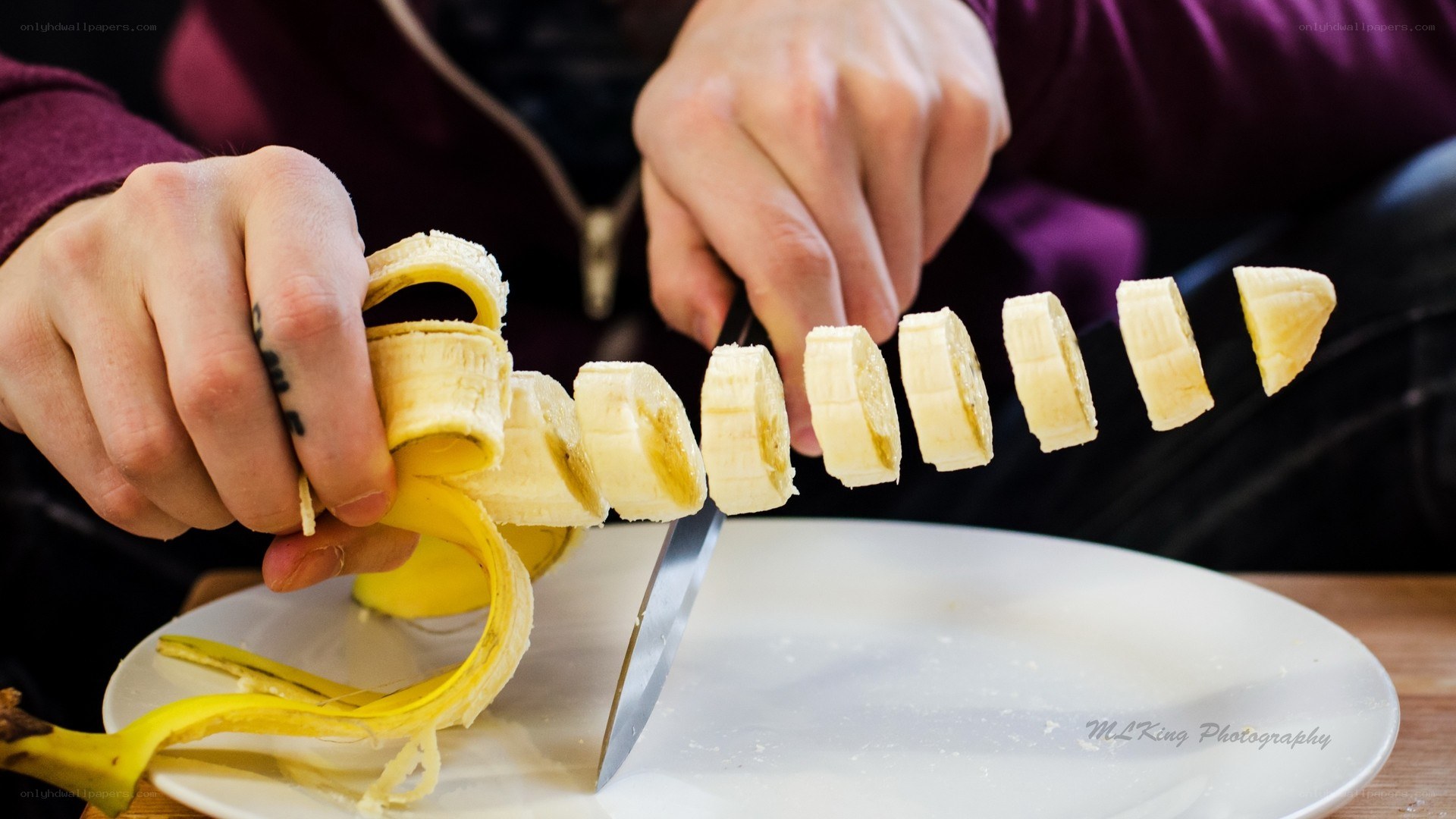 slicing a banana