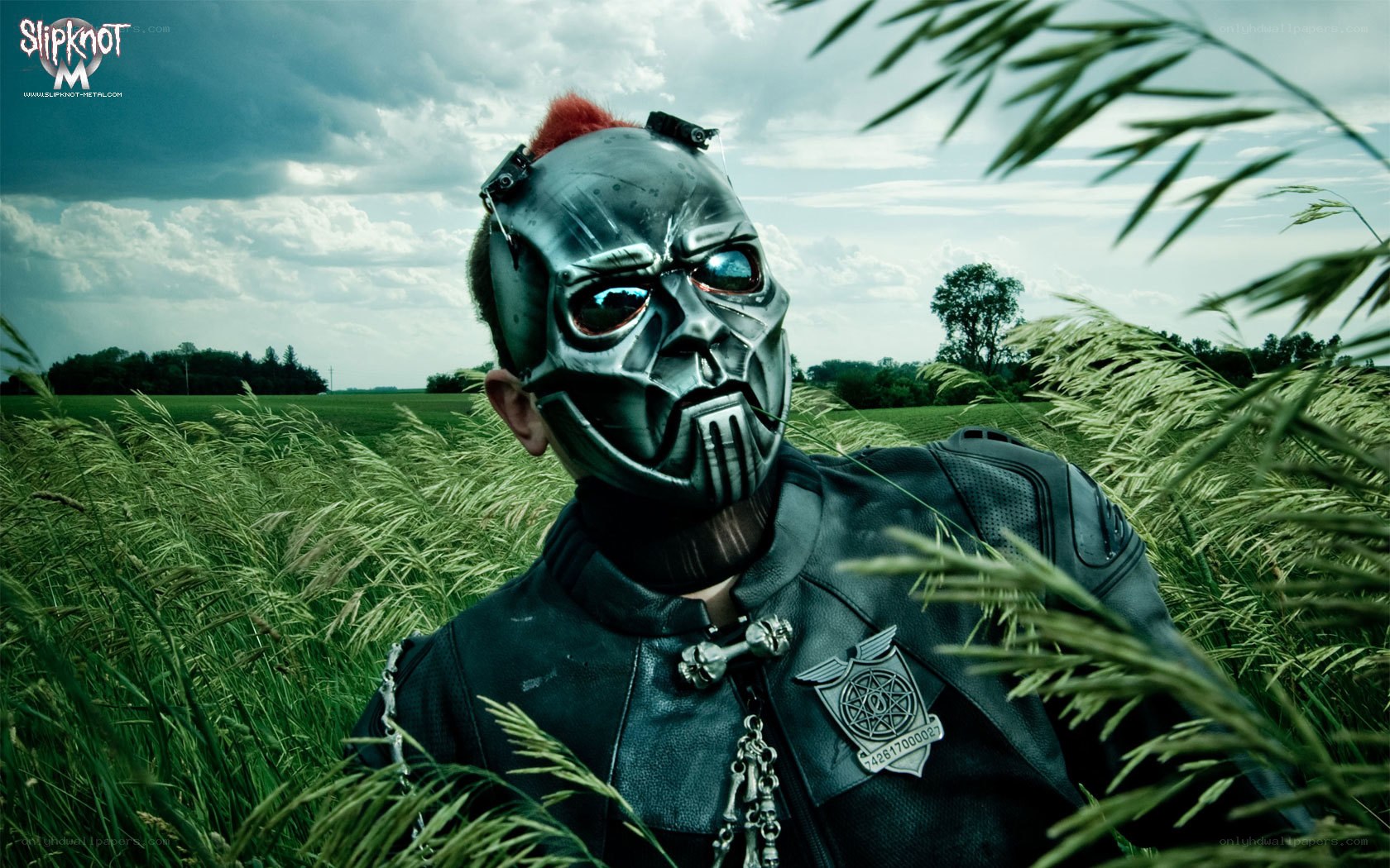 Slipknot member in field