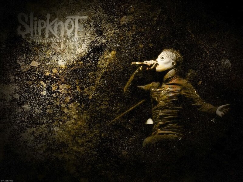Slipknot performer in mask