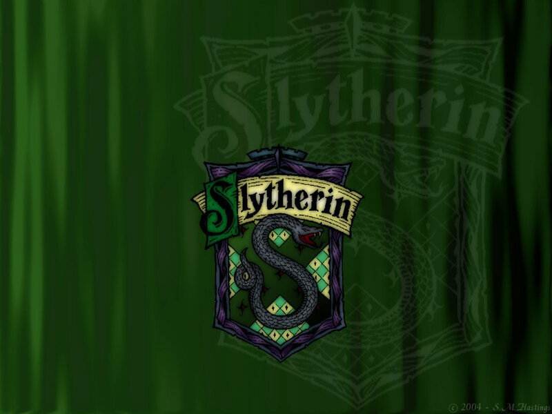Slytherin House Crest — Green, Dark