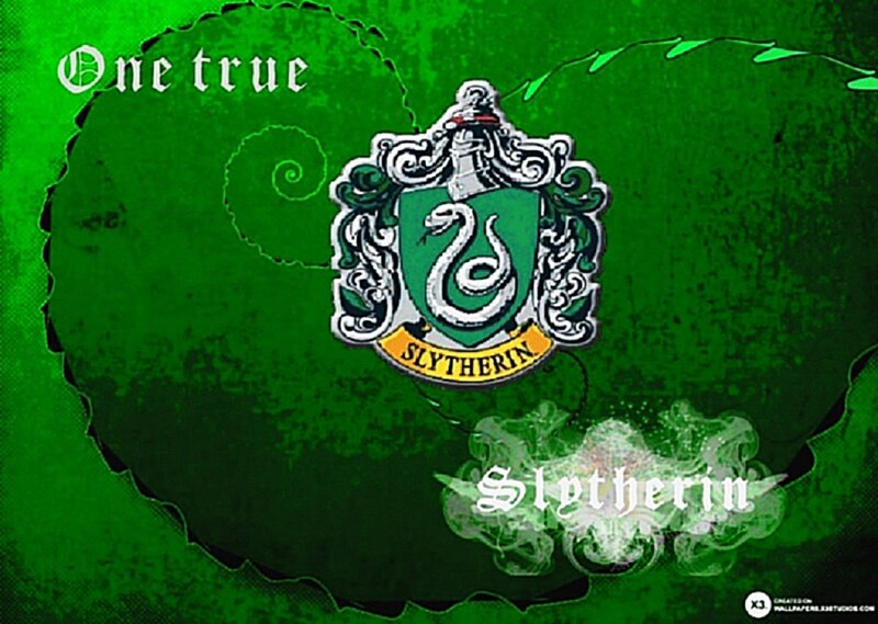 Slytherin House Crest — Green, Mysterious