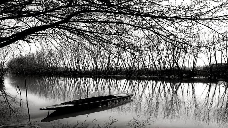 Small Boat on River — Black