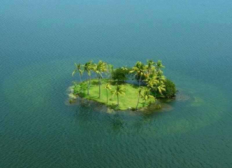 Small Tropical Island — Green