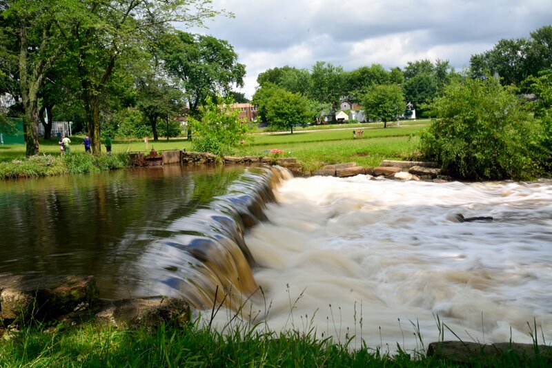 Small Waterfall in Park — Green, Calm