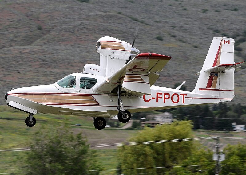 Small White Airplane — Dynamic