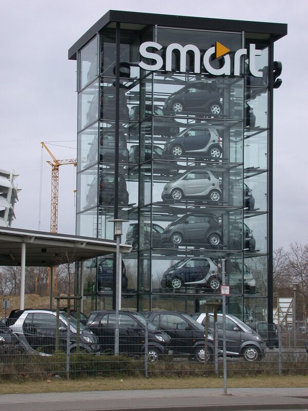 Smart car display tower