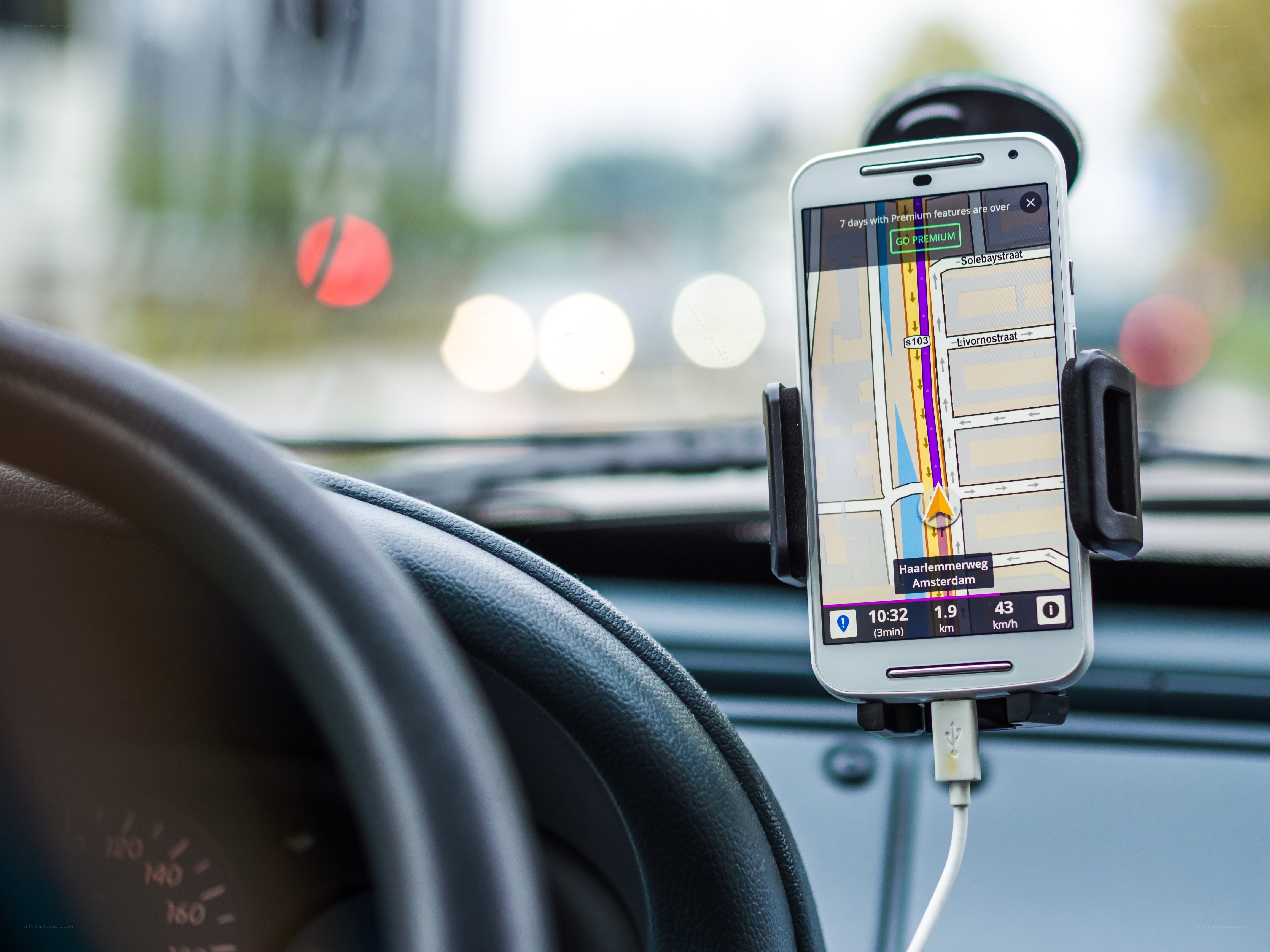 Smartphone GPS navigation in car