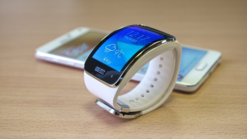 Smartwatch with smartphone