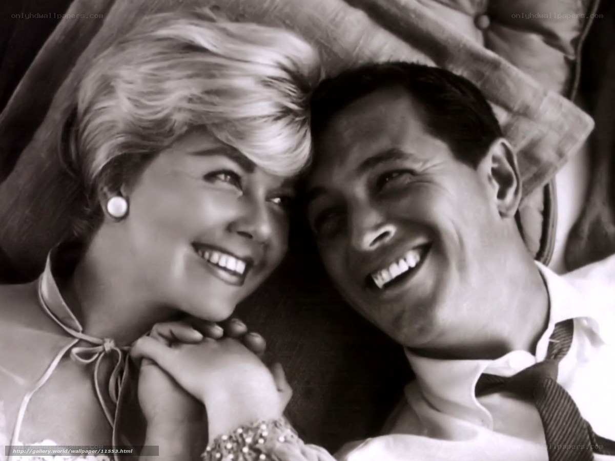 Smiling couple in black and white