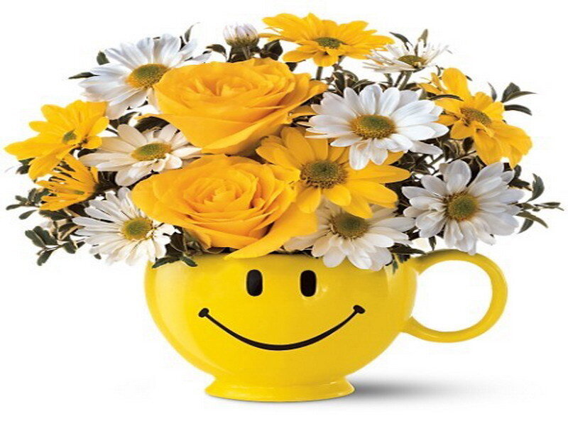 Smiling cup with flowers