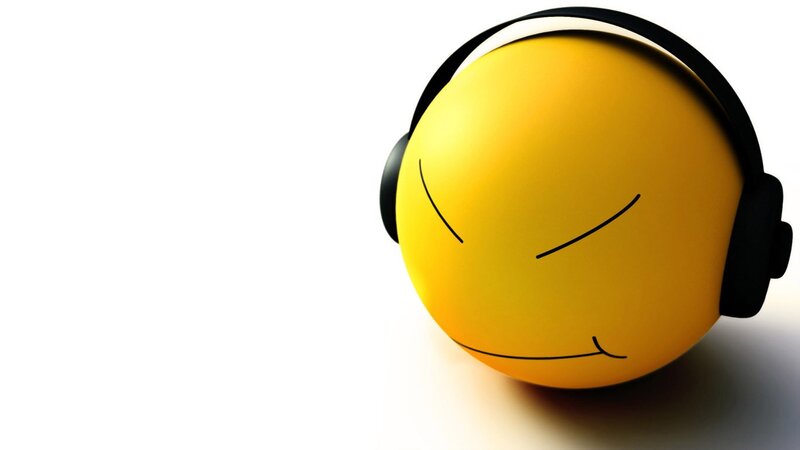smiling emoji with headphones