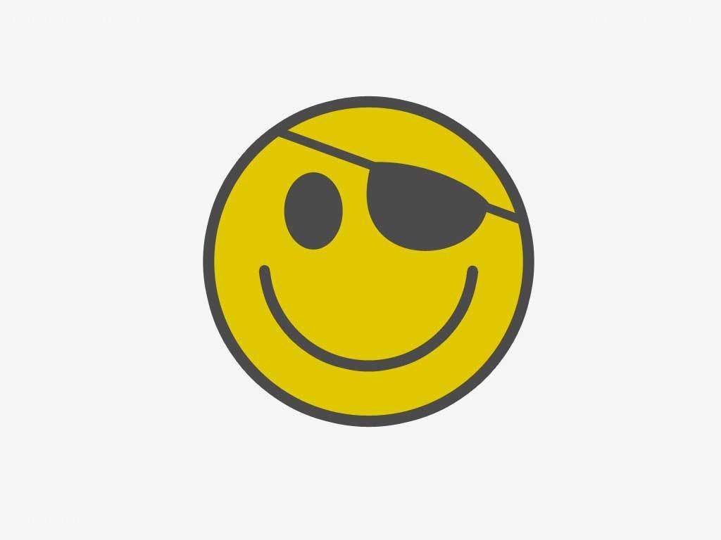 smiling pirate emoji