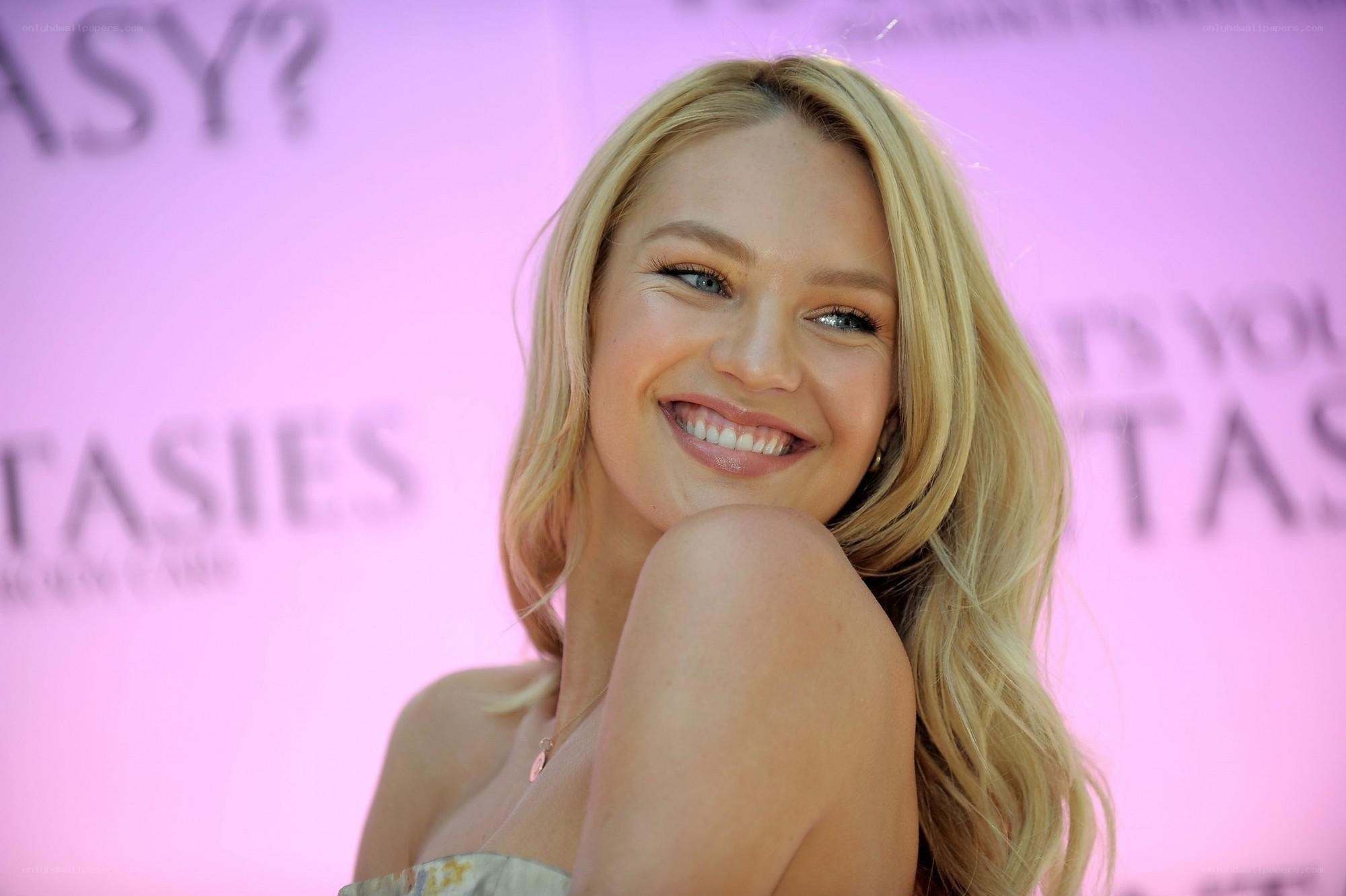 Smiling woman at event