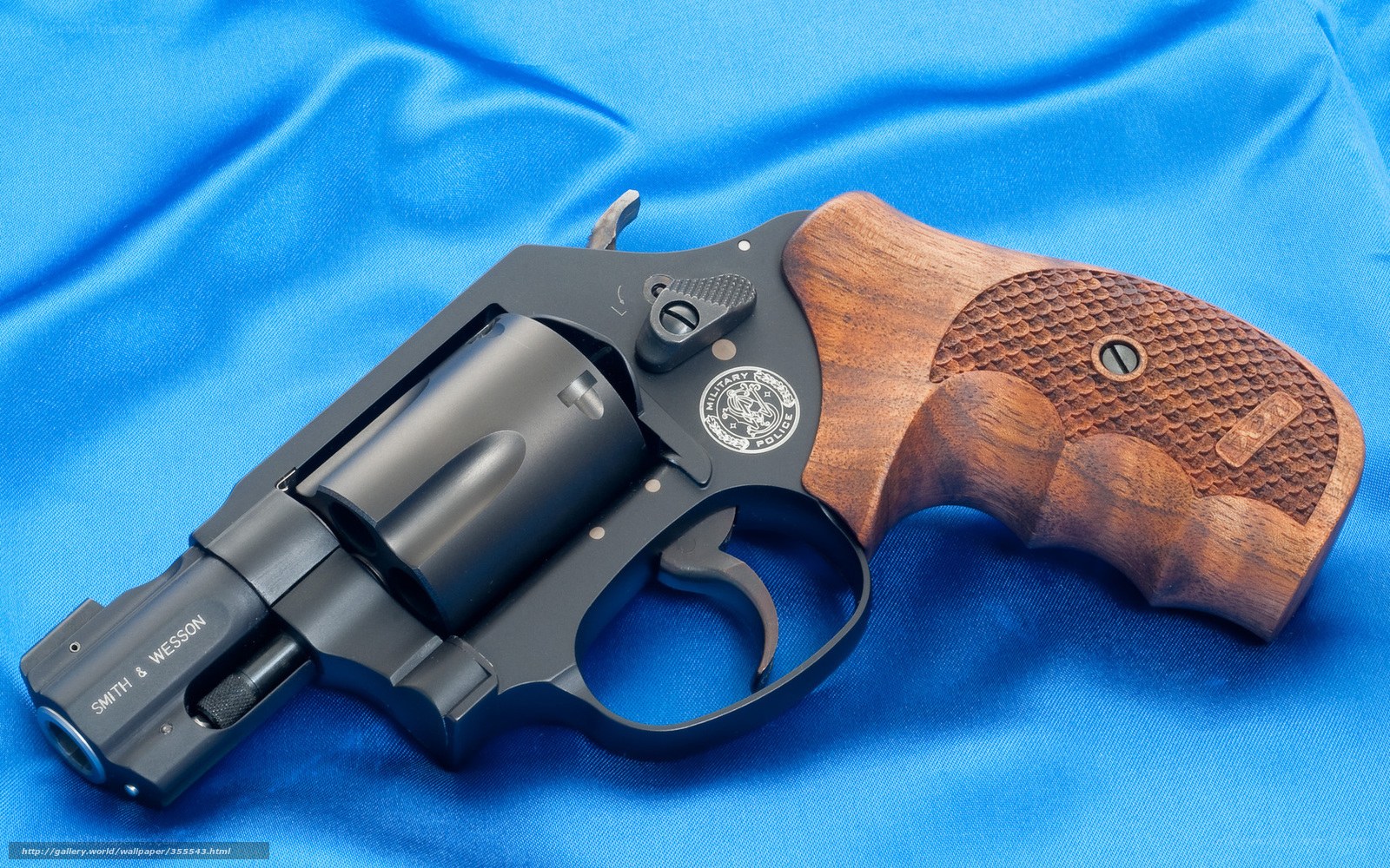 Smith & Wesson revolver