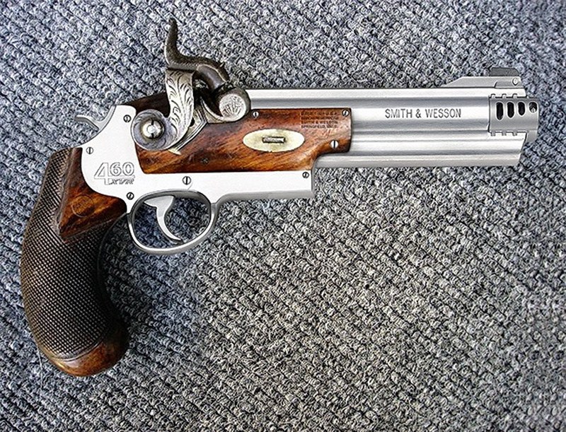 Smith & Wesson revolver