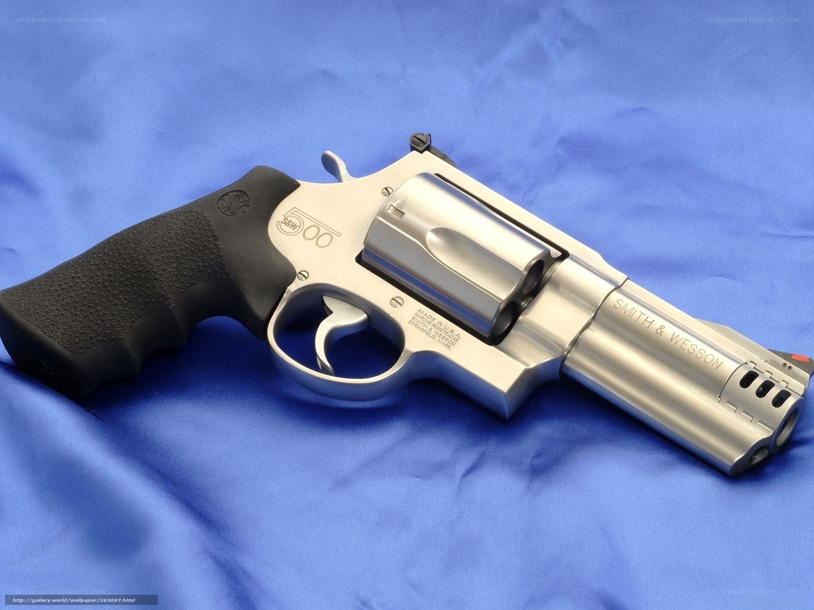 Smith & Wesson revolver
