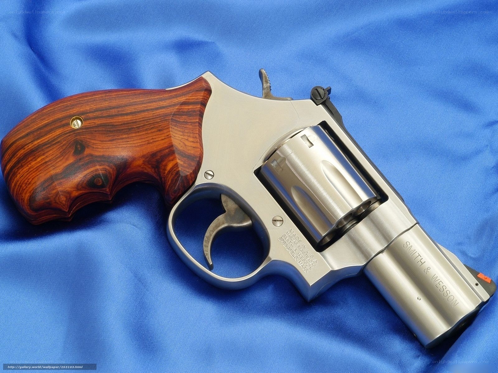 Smith & Wesson revolver