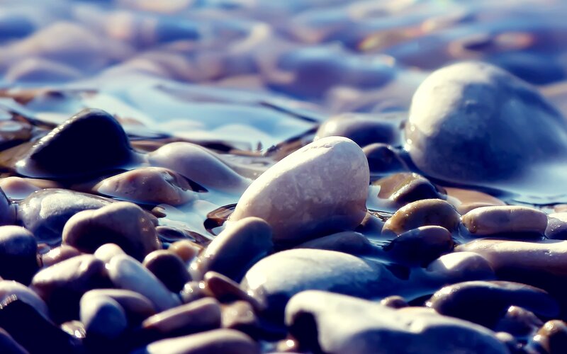 Smooth Pebbles in Water — Blue