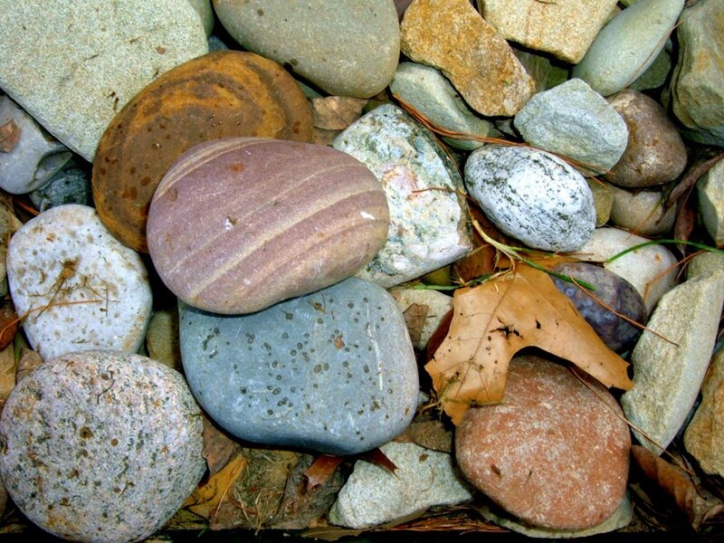 Smooth River Stones — Gray, Natural