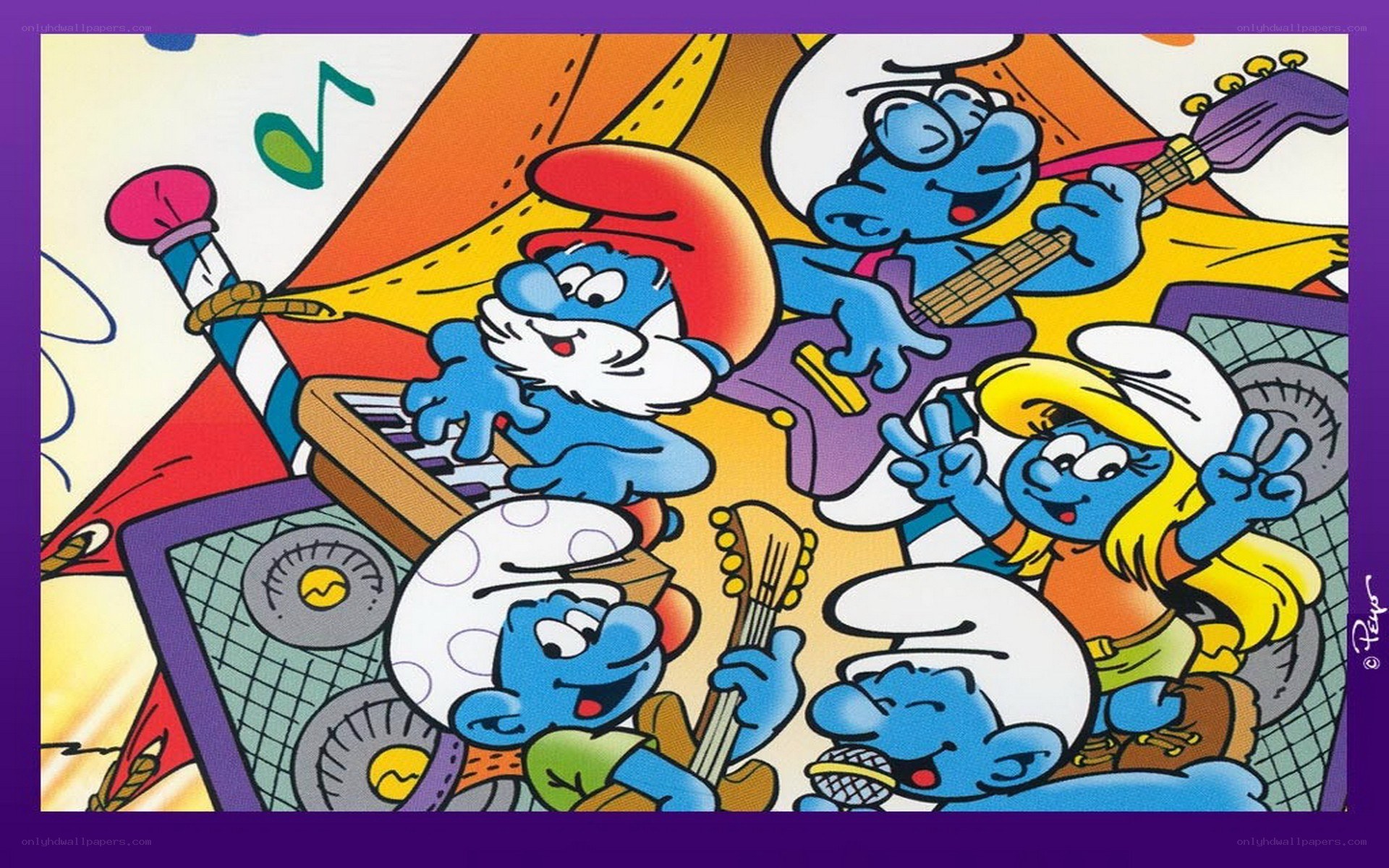 Smurfs band performing