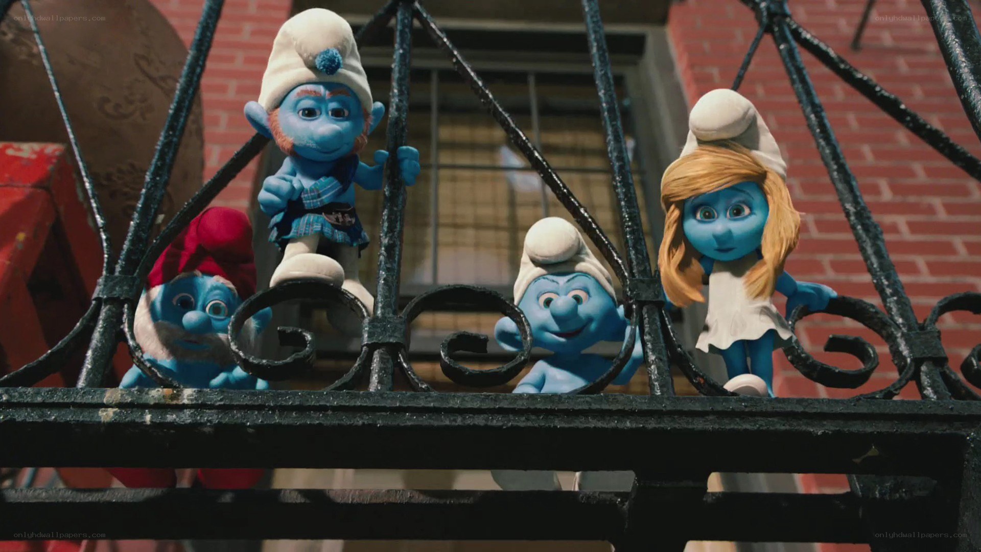 Smurfs on a balcony