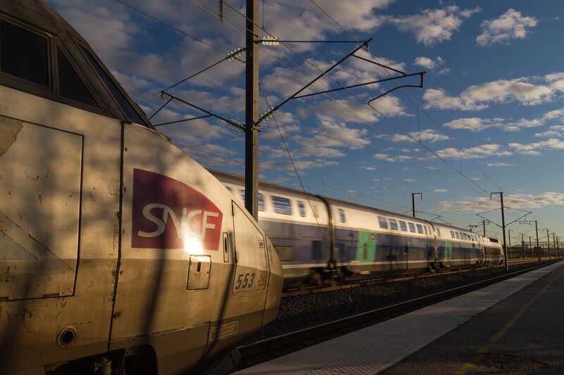 SNCF Train at Station — Blue