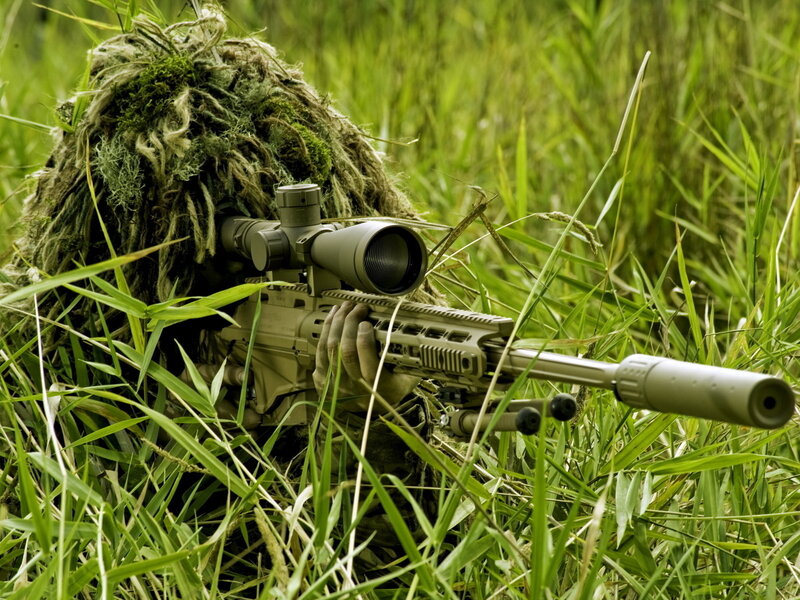 Sniper in Camouflage — Green