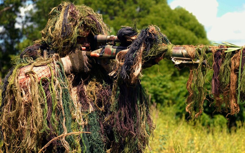 Sniper in Ghillie Suit — Green, Focused