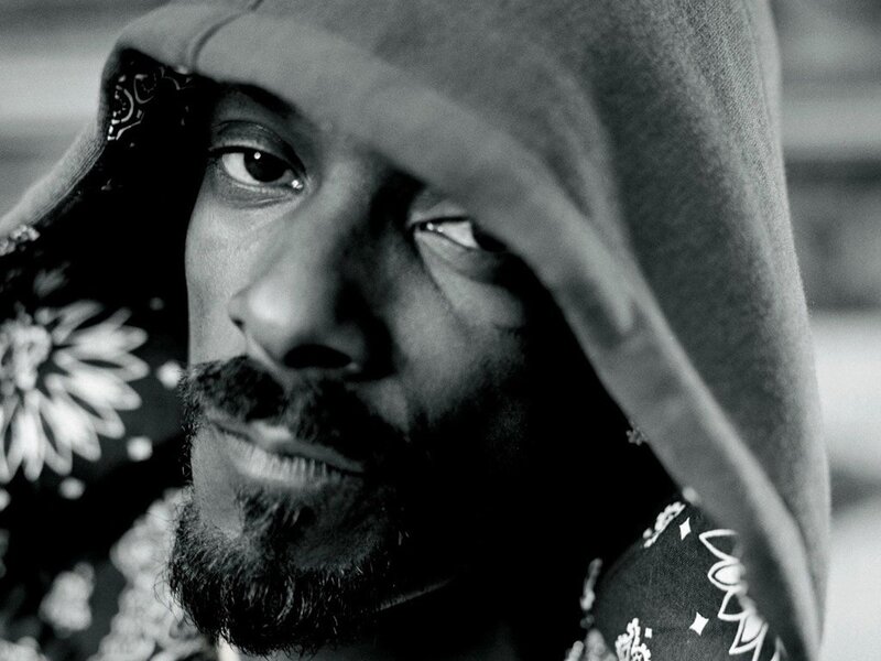 Snoop Dogg in hoodie