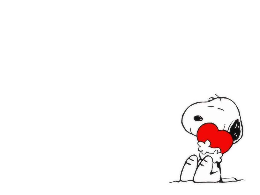 Snoopy holding a heart