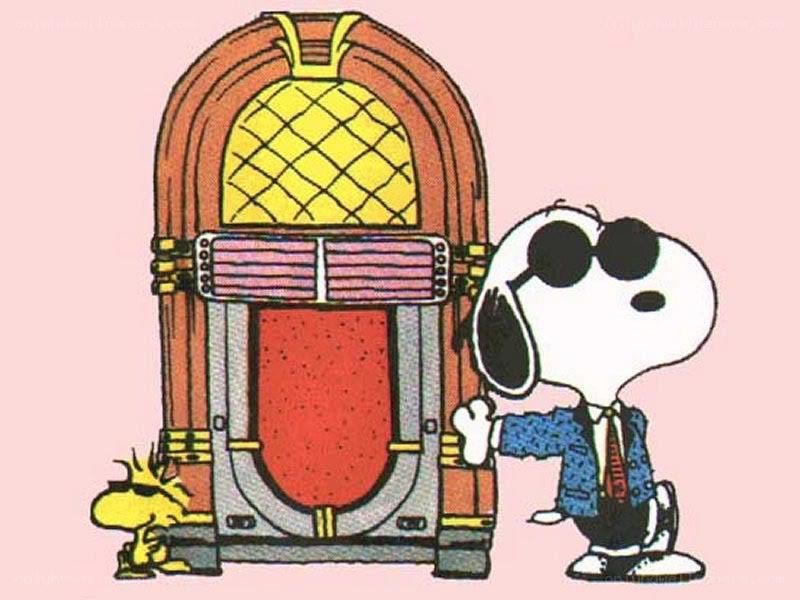 Snoopy with jukebox
