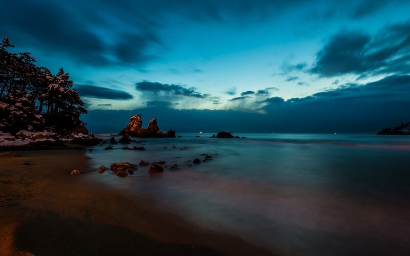 Snow-covered Beach at Dusk — Blue