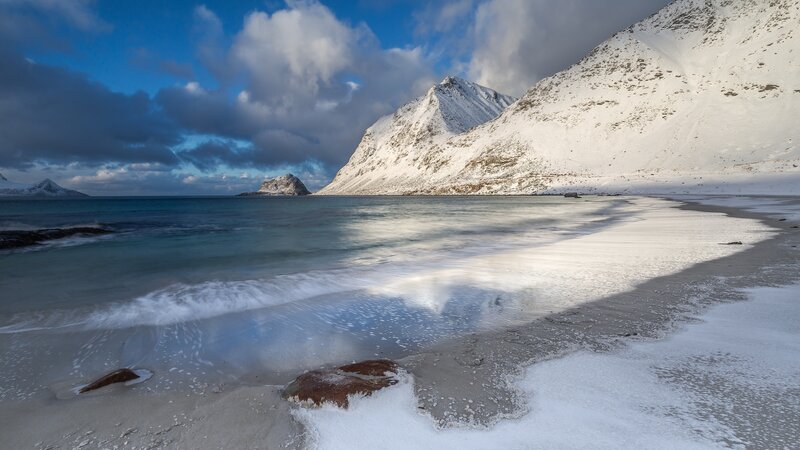 Snow-covered Beach — Blue