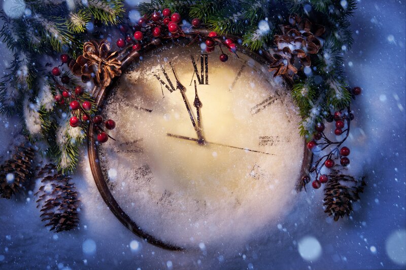 Snow-covered Clock — Blue