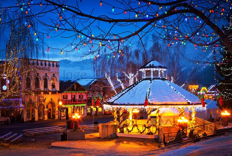 Snow-covered Gazebo — Blue, Festive
