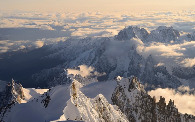 Snow-covered Mountain Peaks — White, Dramatic, Sunrise, Photograph, Clouds, Mountains