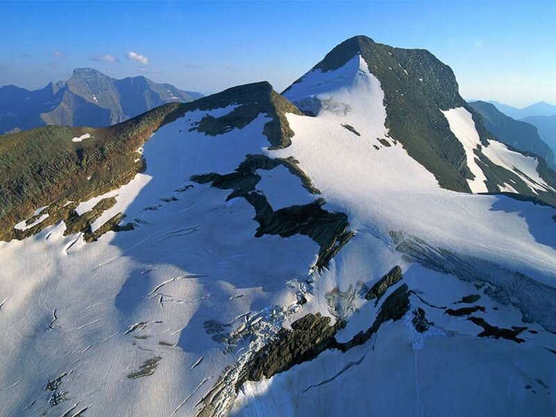 Snow-covered Mountain Peaks — White, Serene, Afternoon, Photograph, Mountains