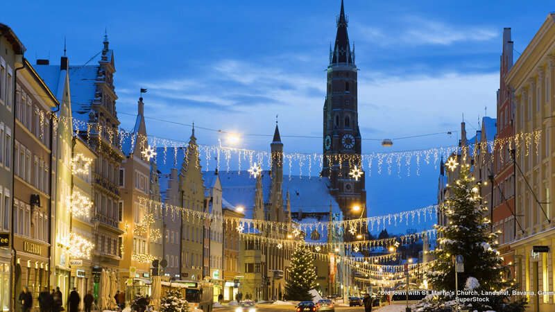 Snow-covered Town Square — Blue, Festive