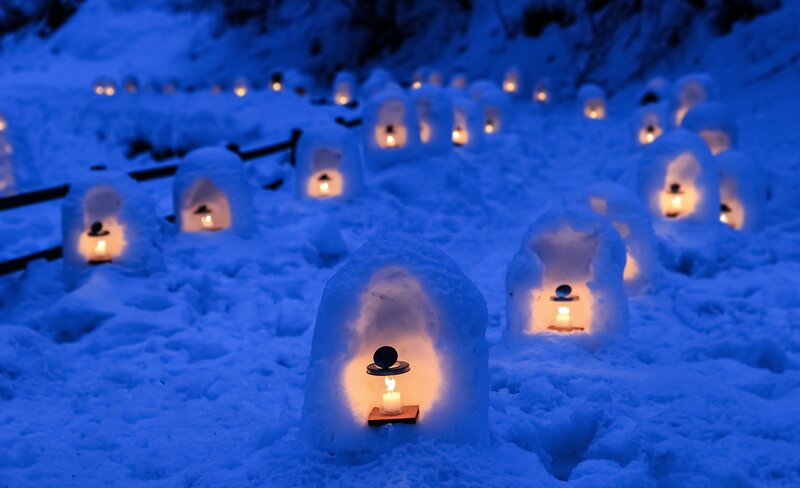 Snow Lanterns in Snow